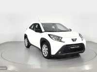 Usado Toyota Aygo X Play 72 CV (52 kW) 2022 Blanco SUV