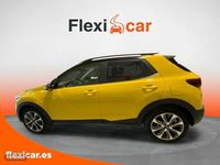 Usado Kia Stonic 120 CV (88 kW) 2018 Amarillo SUV