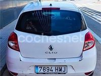 Usado Renault Clio IV Business 75 CV (55 kW) 2012 Blanco Berlina