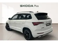 Usado Skoda Karoq SportLine 150 CV (110 kW) 2022 Blanco SUV