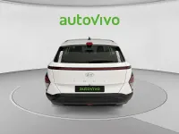 Usado Hyundai Kona 100 CV (73 kW) 2025 Blanco SUV