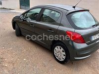 Usado Peugeot 207 90 CV (66 kW) 2007 Verde Berlina
