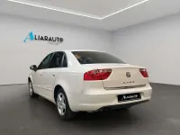 Usado Seat Exeo Reference 120 CV (88 kW) 2011 Blanco Familiar