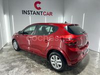 Usado Dacia Sandero Acces 67 CV (49 kW) 2022 Rojo Berlina