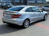 Usado Mercedes CLC160 129 CV (94 kW) 2009 Gris Utilitario