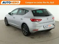 Usado Seat Leon Style 131 CV (96 kW) 2019 Gris Berlina
