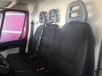 Usado Peugeot Boxer 130 CV (95 kW) 2018 Rojo Van