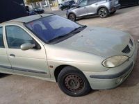 Usado Renault Mégane II Authentique 95 CV (69 kW) 2002 Amarillo Utilitario