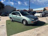 Usado Ford Focus Ambiente 100 CV (73 kW) 2000 Verde Berlina