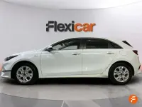 Usado Kia Ceed 136 CV (100 kW) 2023 Blanco Utilitario