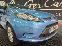 Usado Ford Fiesta Trend 69 CV (50 kW) 2012 Azul Utilitario