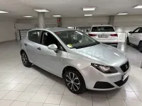 Usado Seat Ibiza Reference 90 CV (66 kW) 2011 Gris / plata Berlina