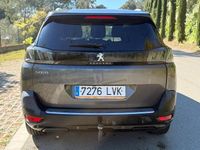 Usado Peugeot 5008 Allure 130 CV (95 kW) 2021 Gris / plata SUV