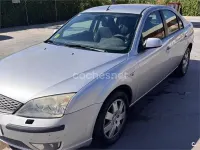 Usado Ford Mondeo Ghia 130 CV (95 kW) 2007 Gris / plata Berlina