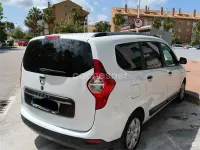 Usado Dacia Lodgy Comfort 115 CV (84 kW) 2020 Blanco Monovolumen