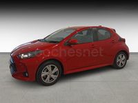 Usado Toyota Yaris Hybrid Active 116 CV (85 kW) 2025 Rojo Berlina
