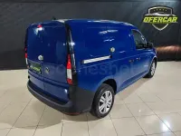 Usado VW Caddy 102 CV (75 kW) 2022 Azul Monovolumen