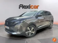 Usado Peugeot 5008 Allure 130 CV (95 kW) 2023 Gris SUV