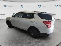 Usado SsangYong XLV 128 CV (94 kW) 2018 Gris / plata SUV