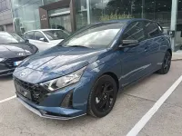 Nuevo Hyundai i20 Blackline 90 CV (66 kW) 2026 Azul Utilitario