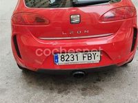 Usado Seat Leon Reference 140 CV (102 kW) 2006 Rojo Utilitario