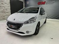 Usado Peugeot 208 Allure 120 CV (88 kW) 2015 Blanco Utilitario