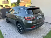 Usado Jeep Compass Limited 170 CV (125 kW) 2020 Gris / plata SUV