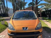 Usado Peugeot 1007 75 CV (55 kW) 2008 Naranja Monovolumen