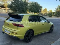 Usado VW Golf VIII R-line 150 CV (110 kW) 2022 Amarillo Berlina