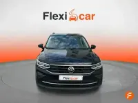Używany VW Tiguan Life 245 KM (180 kW) 2021 Czarny SUV