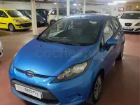 Usado Ford Fiesta Trend 68 CV (50 kW) 2009 Azul Berlina