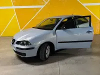 Usado Seat Ibiza 64 CV (47 kW) 2004 Azul Utilitario