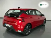 Käytetty Hyundai i20 100 HP (73 kW) 2023 Punainen Viistoperä