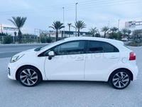 Usado Kia Rio 75 CV (55 kW) 2017 Blanco Berlina
