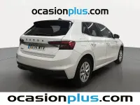 Usado Skoda Fabia Selection 95 CV (69 kW) 2025 Blanco Berlina