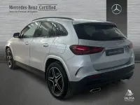 Usado Mercedes GLA200 AMG line 150 CV (110 kW) 2025 Plata hightech SUV