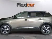 Usado Peugeot 3008 Active 131 CV (96 kW) 2019 Verde SUV