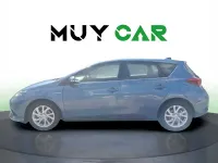 Usado Toyota Auris Hybrid Active 136 CV (100 kW) 2018 Azul Utilitario