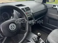 Usado VW Polo Trendline 64 CV (47 kW) 2004 Azul Utilitario