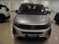 Usado Peugeot Rifter Allure 100 CV (73 kW) 2025 Gris / plata Monovolumen