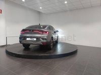 Usado Renault Arkana Zen 140 CV (102 kW) 2022 Gris / plata SUV