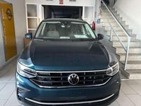 Usado VW Tiguan Life 150 CV (110 kW) 2023 Verde SUV