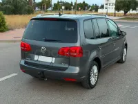 Usado VW Touran Sport 140 CV (102 kW) 2014 Gris / plata Monovolumen