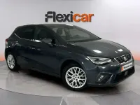 Usado Seat Ibiza 116 CV (85 kW) 2024 Gris Utilitario