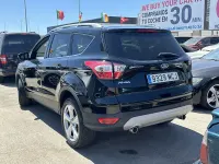 Usado Ford Kuga Business Edition 150 CV (110 kW) 2017 Negro metalico SUV