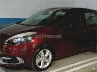 Usado Renault Scénic III Dynamique 130 CV (95 kW) 2012 Granate Monovolumen