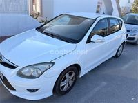 Usado Hyundai i30 Classic 90 CV (66 kW) 2010 Blanco Berlina