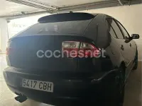 Usado Seat Leon Sport 150 CV (110 kW) 2002 Negro Utilitario