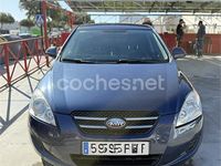 Usado Kia Ceed 90 CV (66 kW) 2008 Azul Utilitario