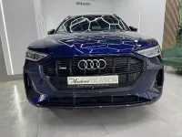 Usado Audi e-tron Sportback Ambiente 230 kW (313 CV) 2021 Azul SUV